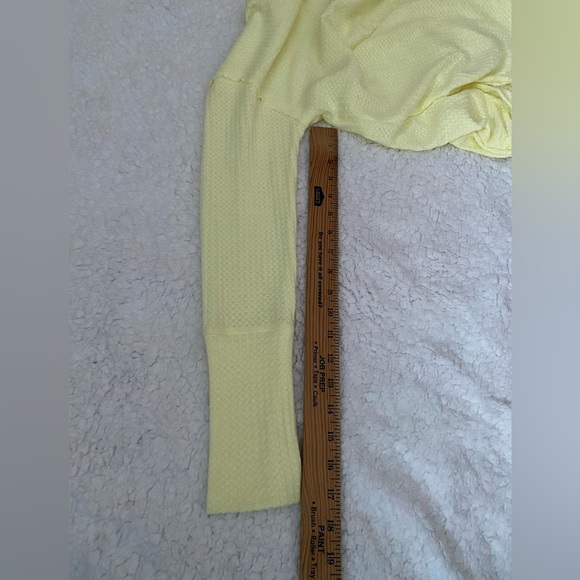 Vintage America Ladies’ Thermal Knit Top, Wax Yellow, XS Oversized, NEW - Picture 12 of 13
